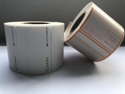 不干胶标签这样使用光油，效果超乎你想象。